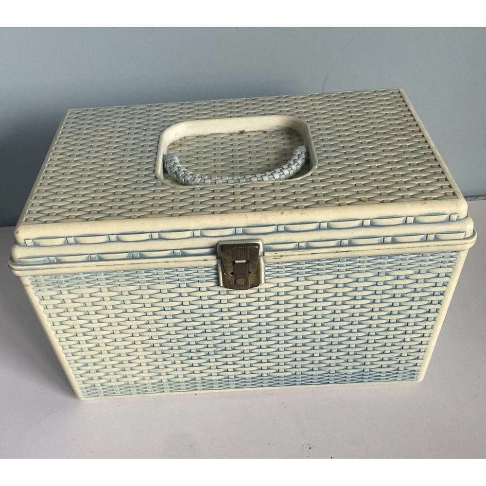 Vintage Wilson Wil-Hold Sewing Box W Removable Tray Blue 13 